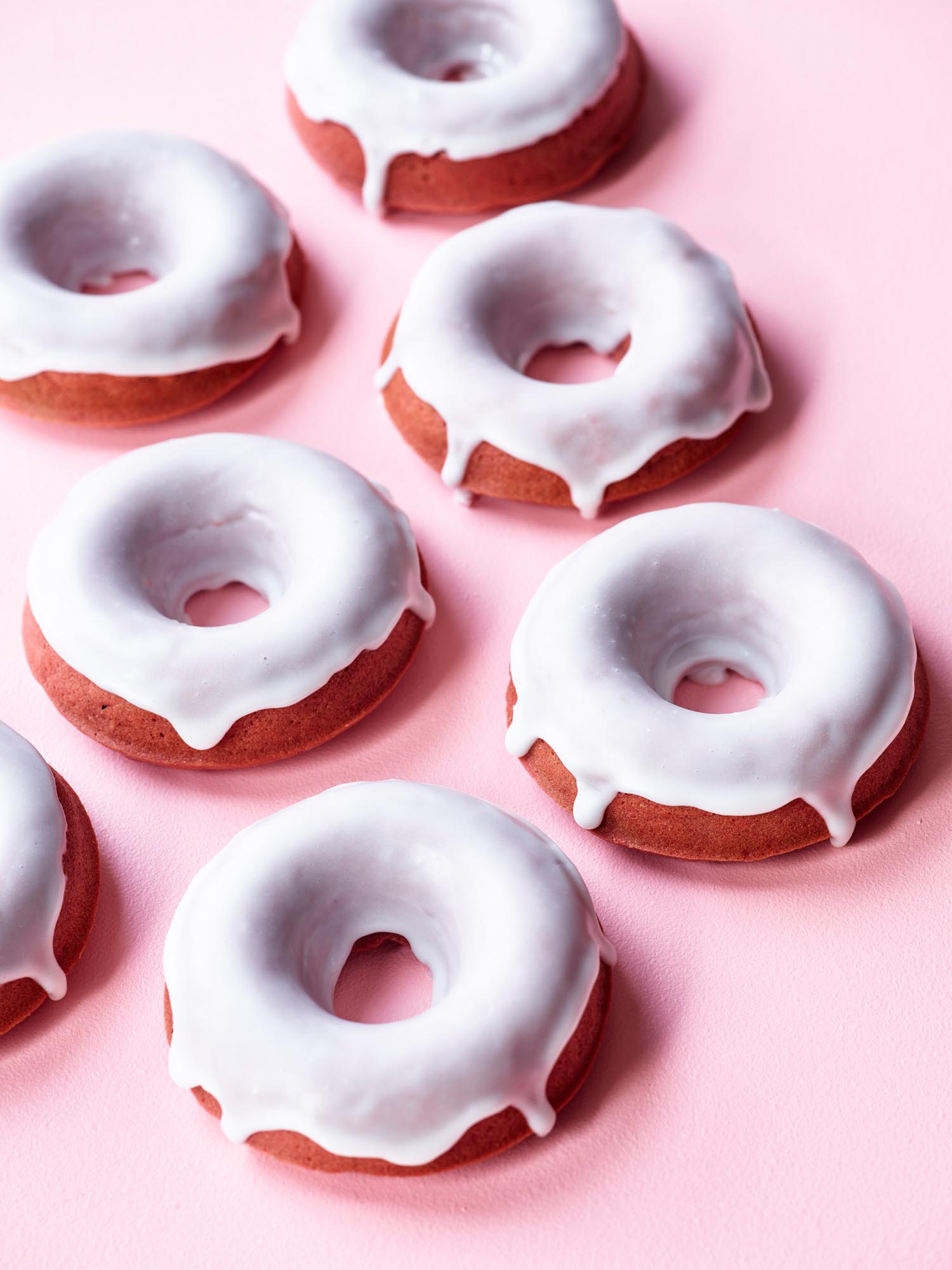 Antioxidant_Bomb_Naturally_Red_Velvet_Donuts_v2_32232_Sweets_rsd