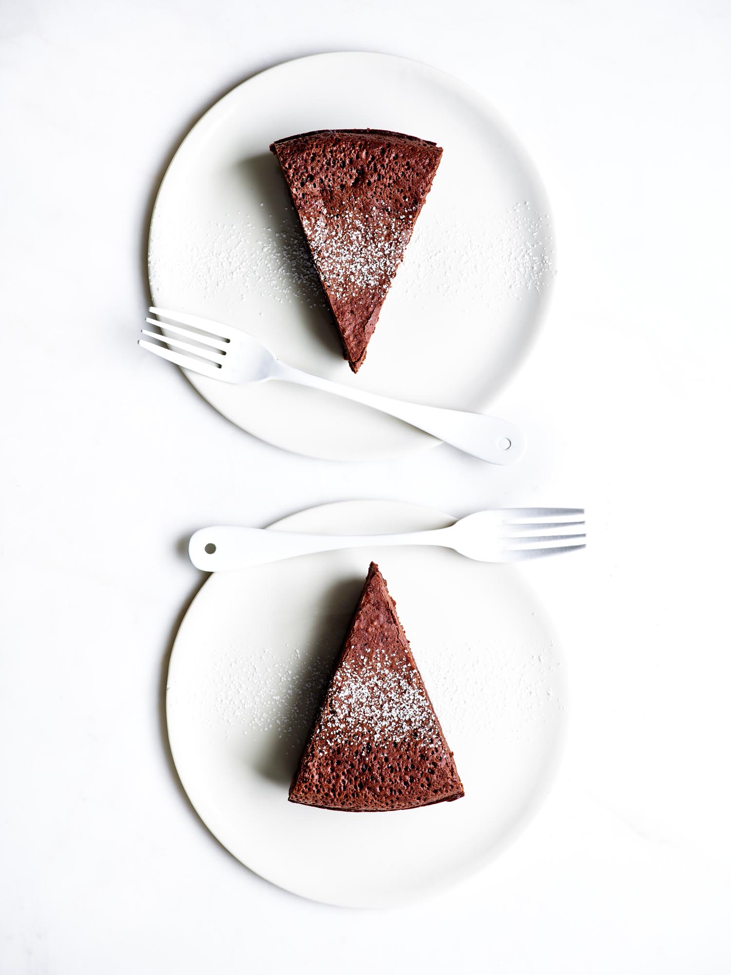 Spiced_Flourless_Choco_Almond_Cake_v1_30837_Sweets_rsd